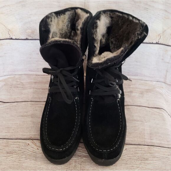 Leather Lace Up Boots with Faux Fur - Picture 4 of 16